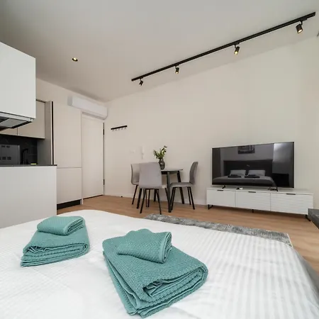 Luxury Studio In The Heart Of Limassol Exterior photo