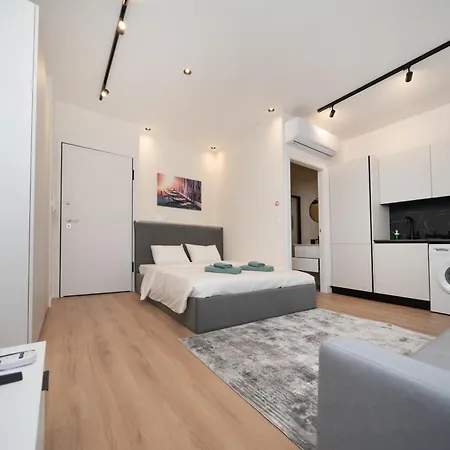 Luxury Studio In The Heart Of Limassol Exterior photo