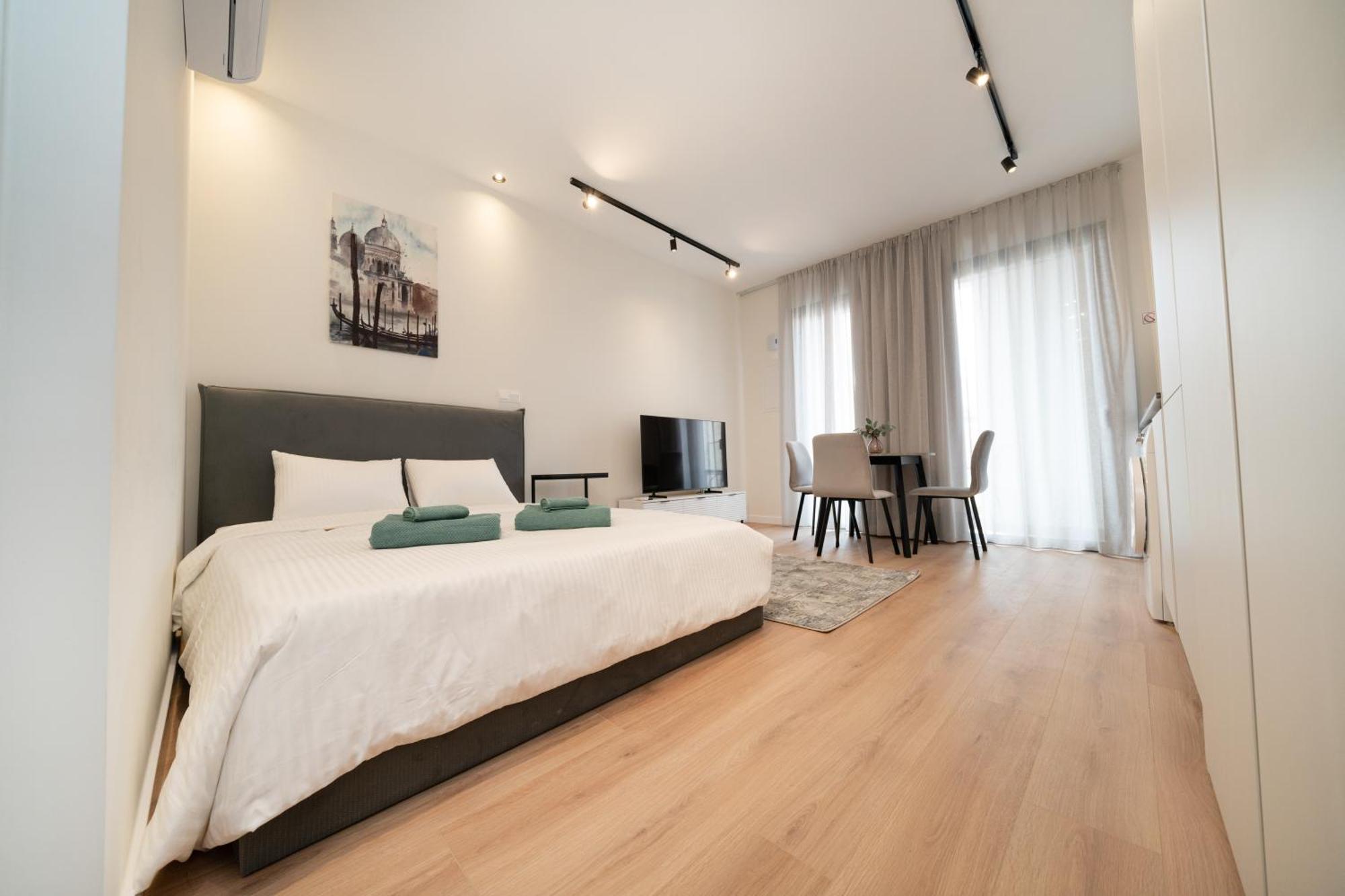 Luxury In The Heart Of Apartment